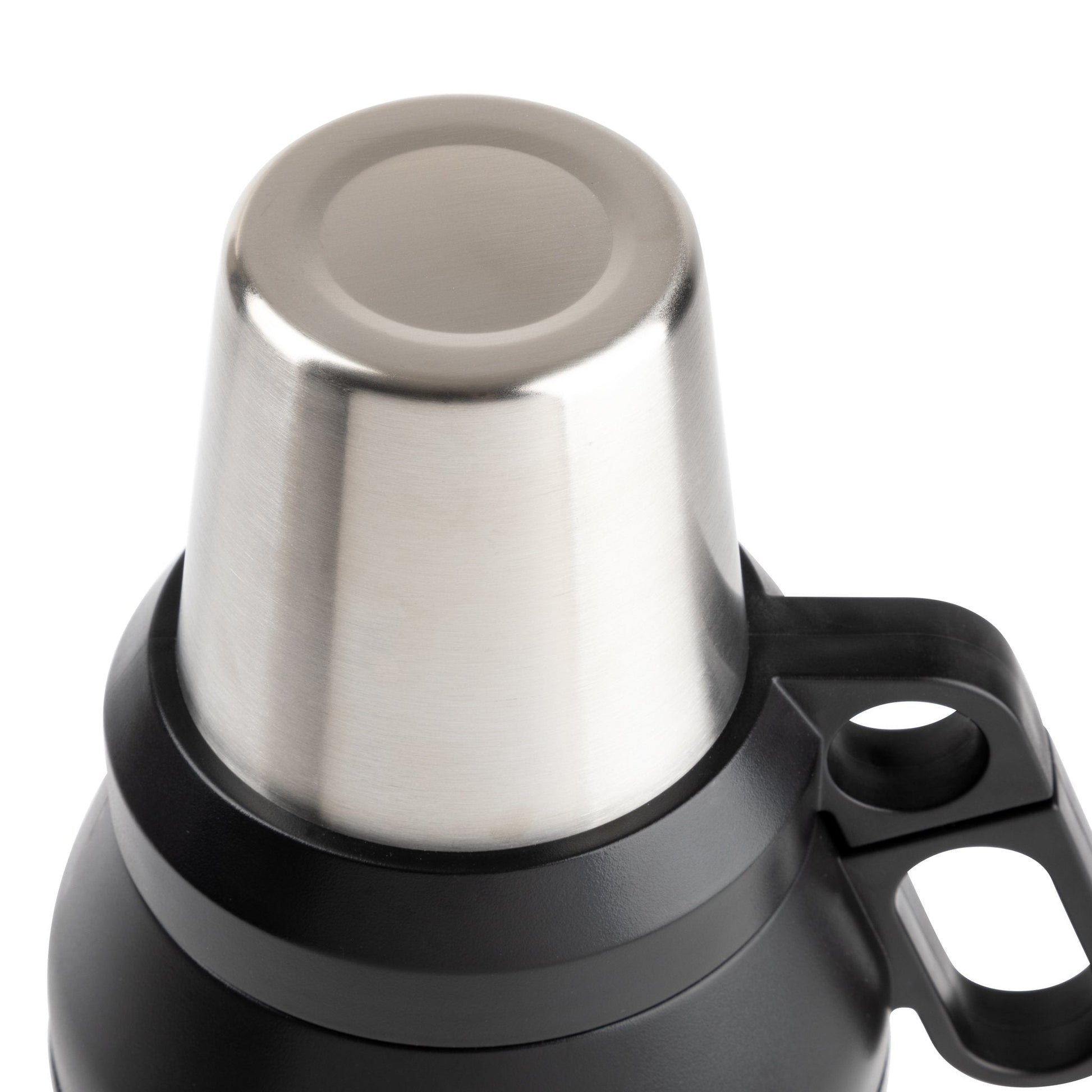 64-oz-stack-growler-b6 32701-WEB_04_0076d48d-5559-4d08-910c-361263018e65.jpg