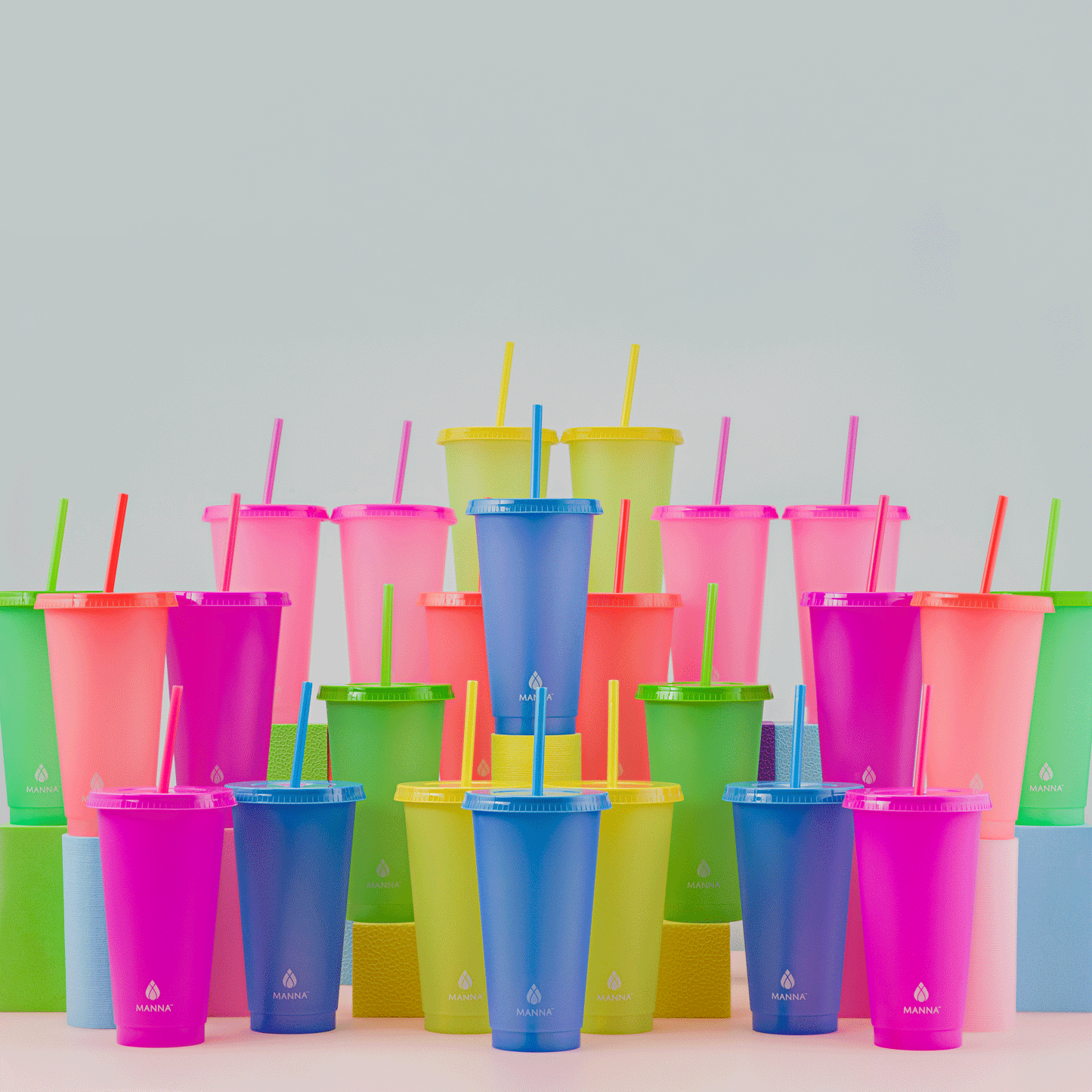 24-piece-original-color-changing-cup-set-p4 A0029811.gif