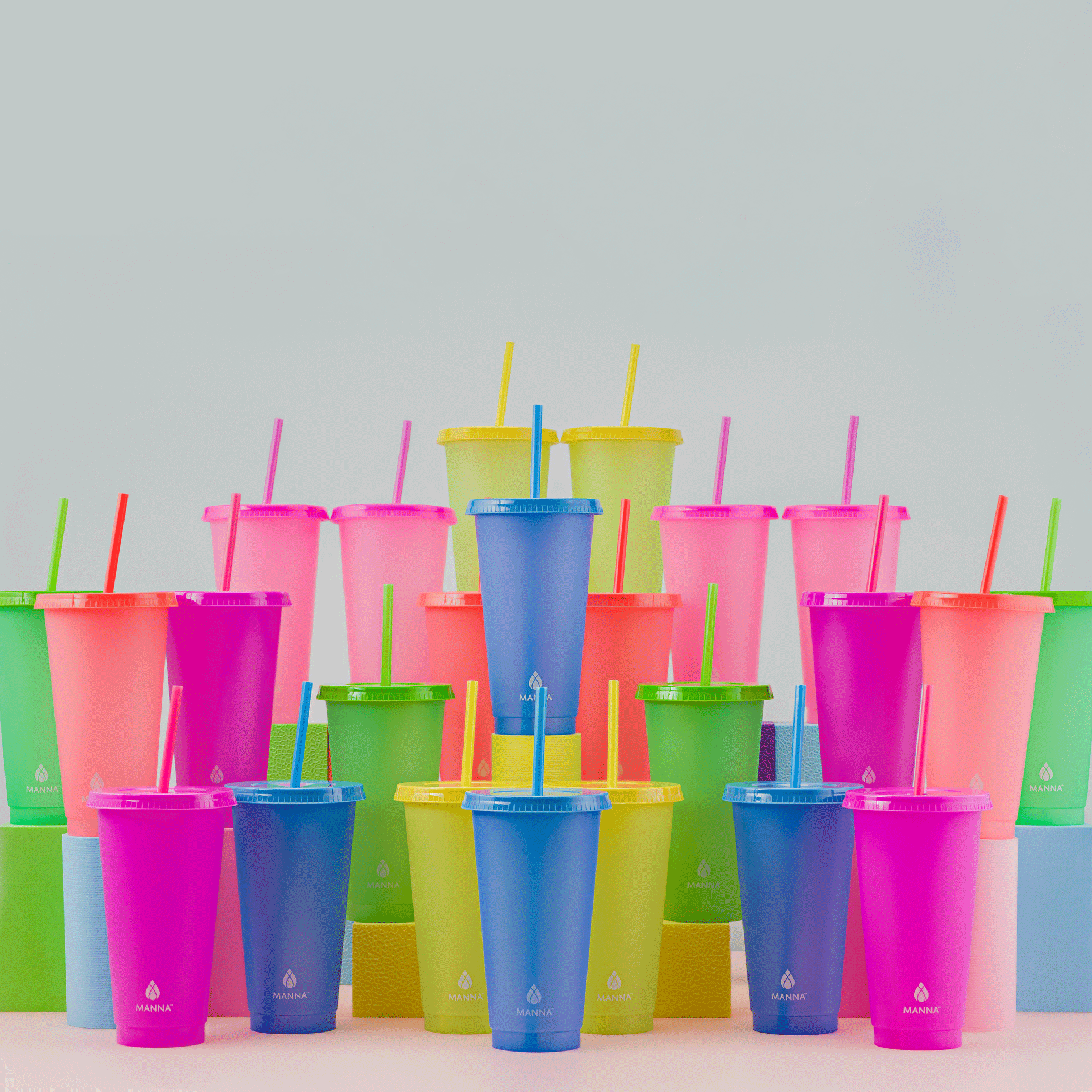24-piece-original-color-changing-cup-set-p4 A0029811.gif