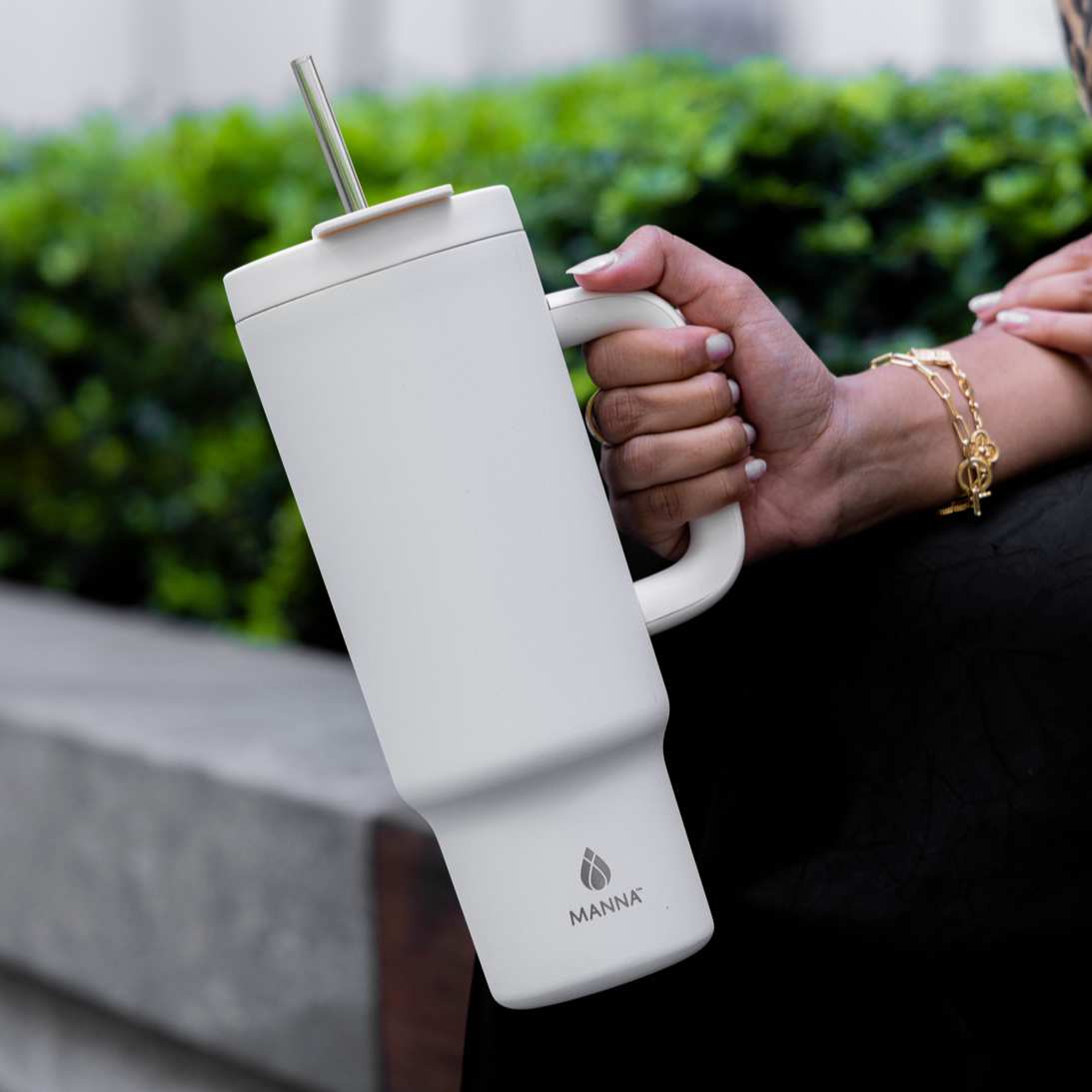 40-oz-leisure-tumbler-o4 Core_Home_Manna_Lifestyle_AUG_13-38.png